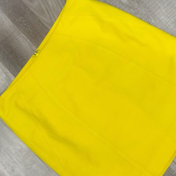 Ann Taylor Loft bright yellow mini skirt ❤️ - Picture 4 of 8